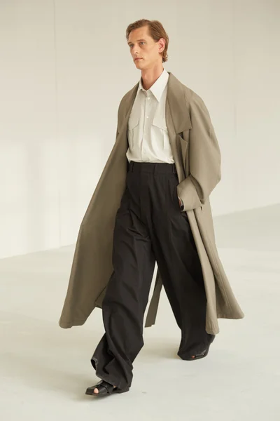 Look 19